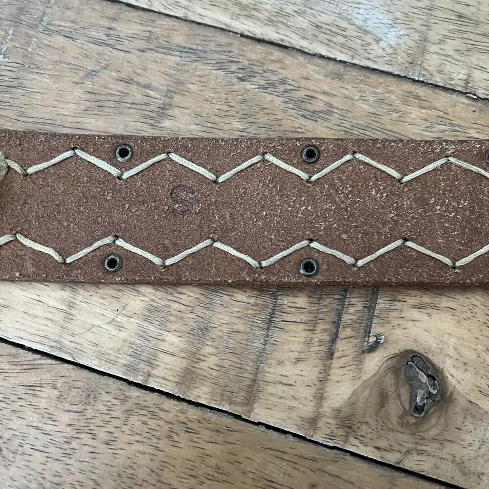 Brown Leather Belt Men's Size S White Whipstitch Chevron Pattern